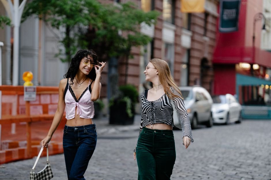 The Real Girl’s Guide to Tactics, Tips, and Trends (No Fluff, Just Friend Talk)