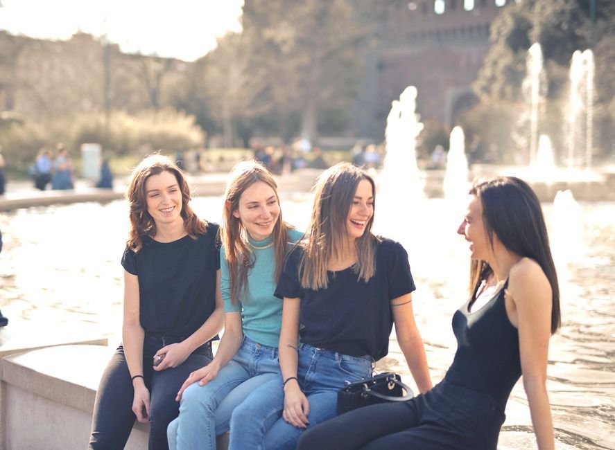 The Real Girl’s Guide to Tactics, Tips, and Trends (No Pressure, Just Real Talk)